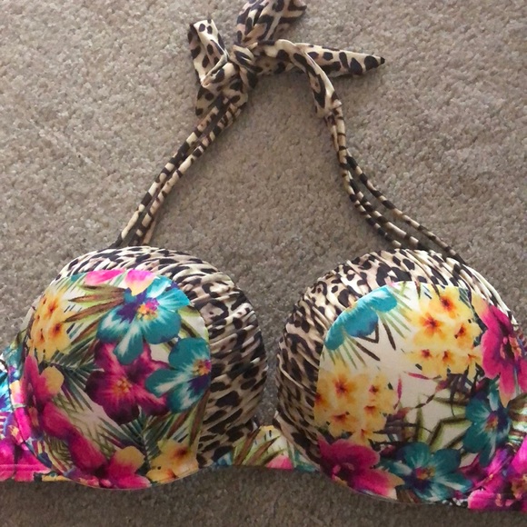 Victoria’s Secret Miraculous Bombshell Bikini - Picture 3 of 15